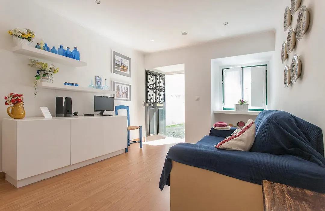 Alfama Charming Studio-1